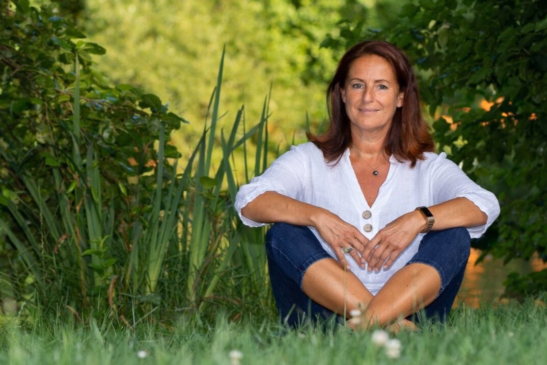 PERIBAL Startseite 1-Irene-060722-ORG-SCH_1607-minKOMP-schmal_F3_2